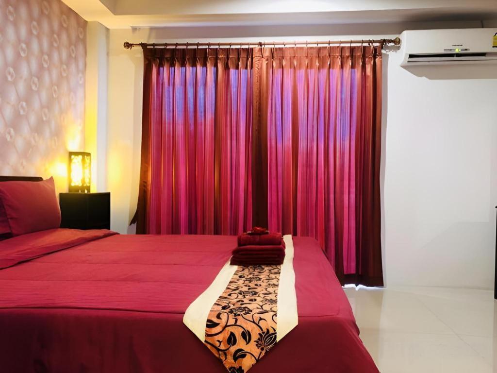 Tontalay Hotel Bangsaen Exterior foto