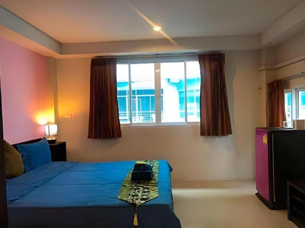 Tontalay Hotel Bangsaen Exterior foto